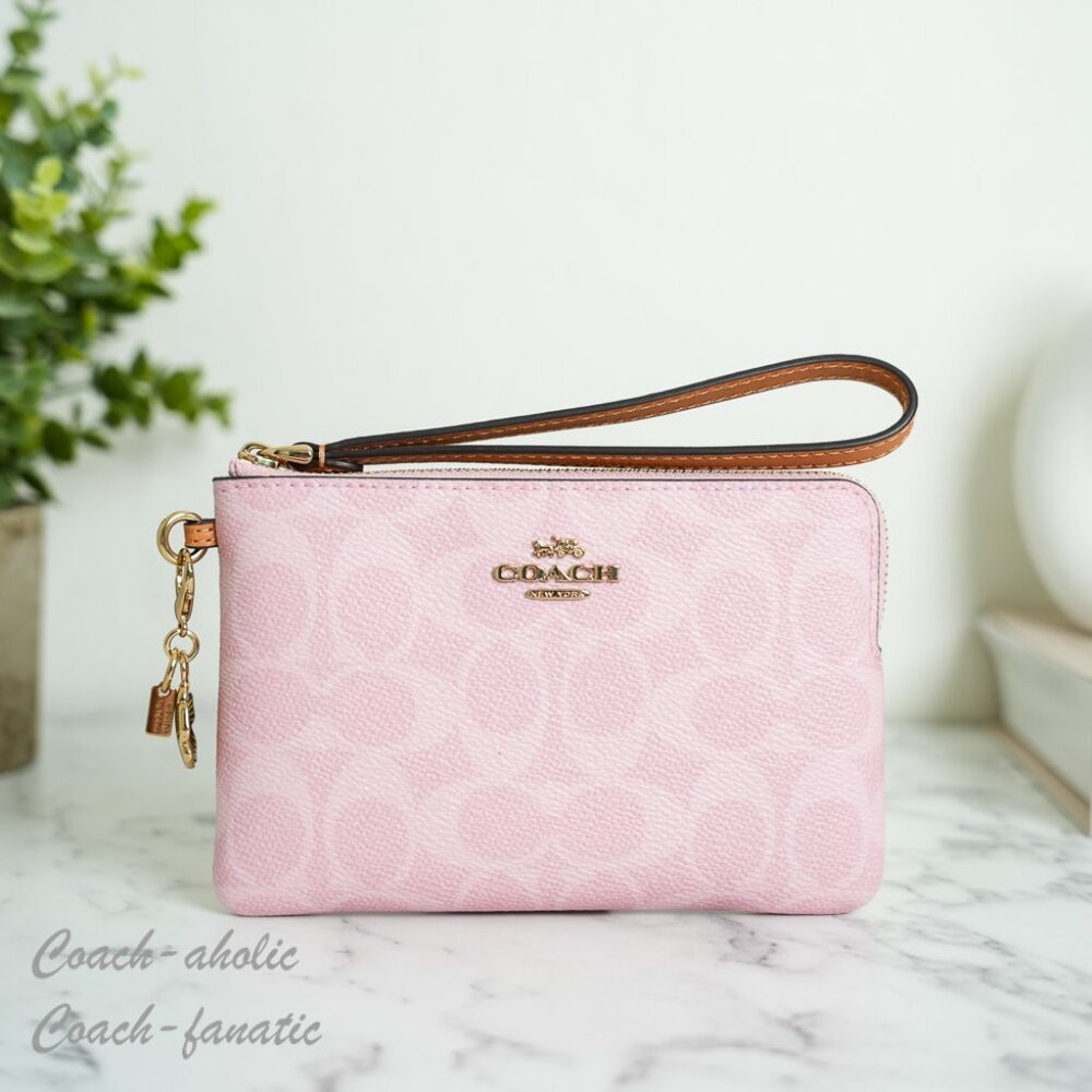 Coach CEF72 Corner Zip Wristlet Signature Canvas with Charm Gold Powder Pink NWT